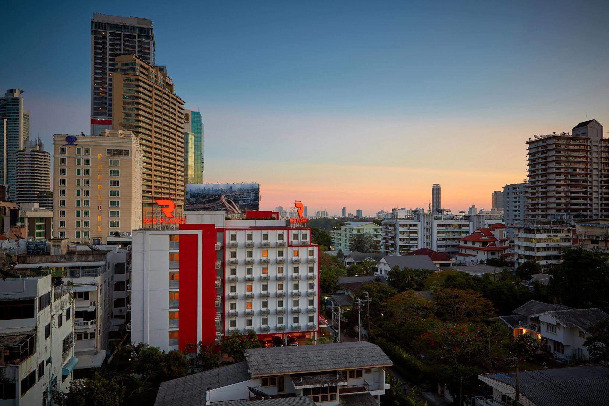 เรด แพลนเนต กรุงเทพ อโศก  Hotel กรุงเทพมหานคร ภายนอก รูปภาพ